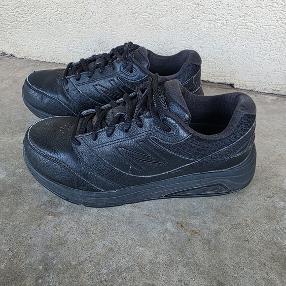 Size 7 - New Balance 928V3 Women’s Triple Black Walking Shoes WW928BK3 - Picture 3 of 8